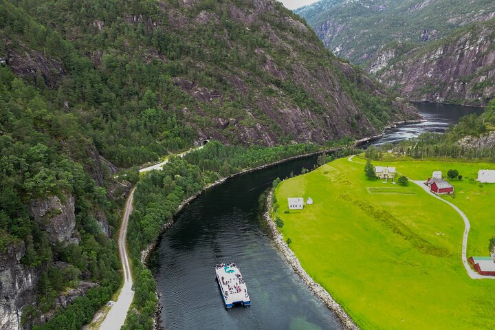 Halvdagsfjordkryssning från Bergen till Mostraumen