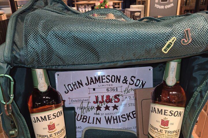 Tour privado, Castillo de Blarney, destilería Jameson y Cobh.