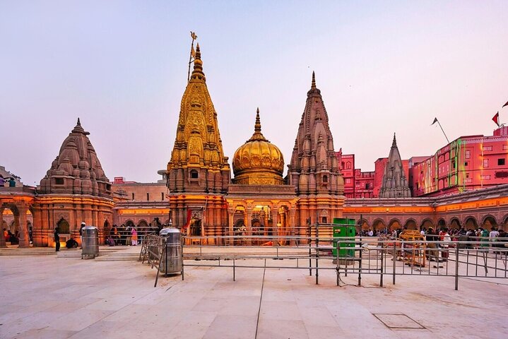 Ayodhya, Varanasi & Prayagraj Tour Spirituale - Varie opzioni