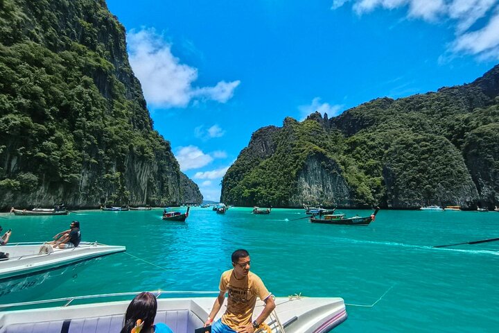 Il meglio del tour avventuroso di un giorno a Phi Phi Island con pranzo da Phuket