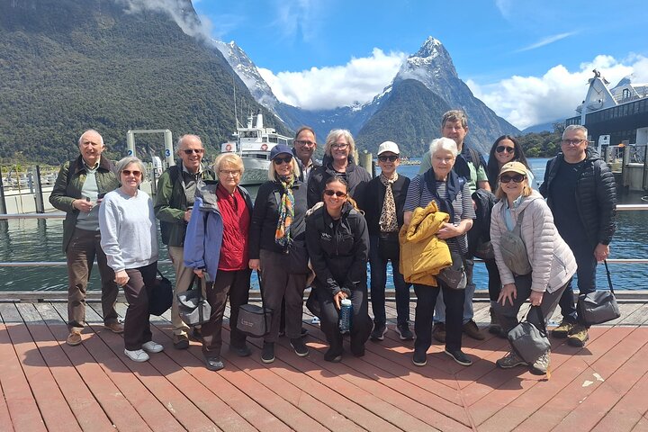 Excursión premium a Milford Sound, crucero y almuerzo desde Te Anau