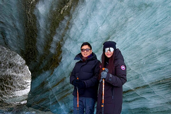 Avventura nella Grotta di Ghiaccio del Ghiacciaio Castner da Fairbanks