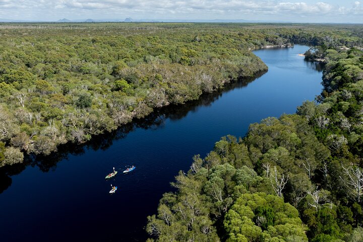 Excursion en kayak en 4x4 sur l'île Bribie et visite du bunker de la Seconde Guerre mondiale