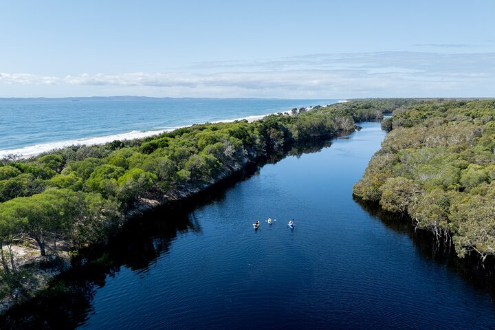 Excursion en kayak en 4x4 sur l'île Bribie et visite du bunker de la Seconde Guerre mondiale
