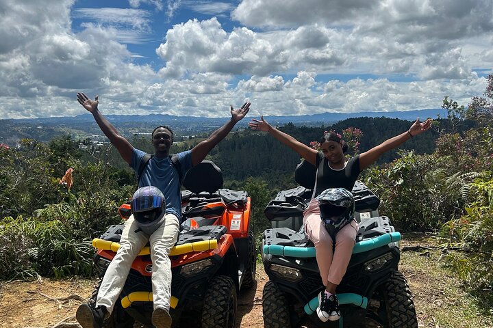 Medellin: Aventura Off-Road en ATV, Quad-Adrenalina-cascada