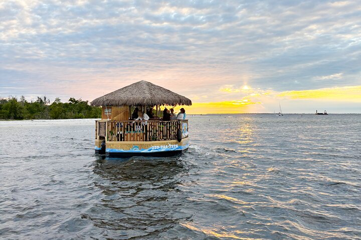 Sunset Tiki Experience-Fort Myers Beach Crucero en Tiki