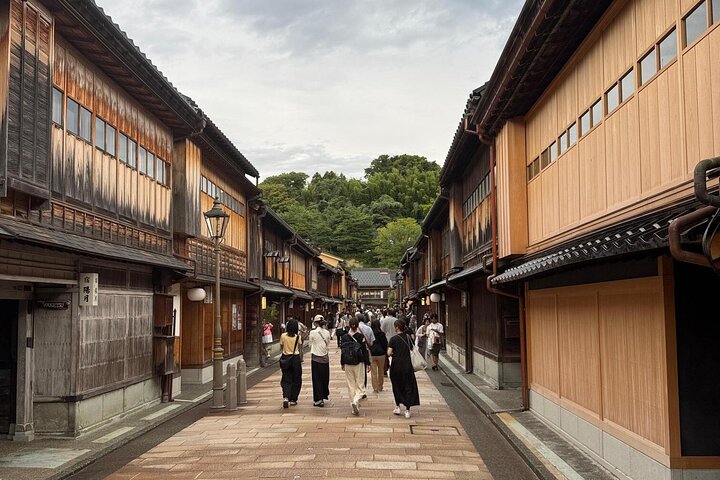 Shirakawago & Kanazawa från Kanazawa