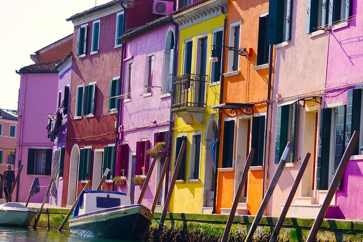 Burano og Mazzorbo En fargerik drøm av spiss og historie