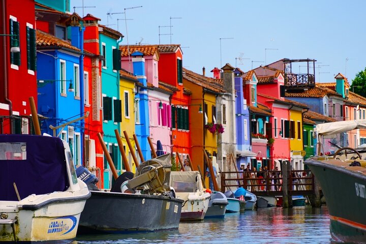 Burano og Mazzorbo En fargerik drøm av spiss og historie