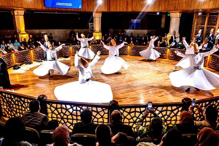 Inträdesbiljett till Konya Rumi Whirling Dervishes Sema Ceremony