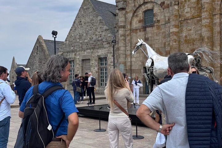 Visita privada al monte St. Michel con entradas para la abadía y guía turístico