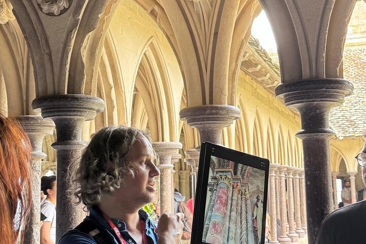 Visita privada al monte St. Michel con entradas para la abadía y guía turístico