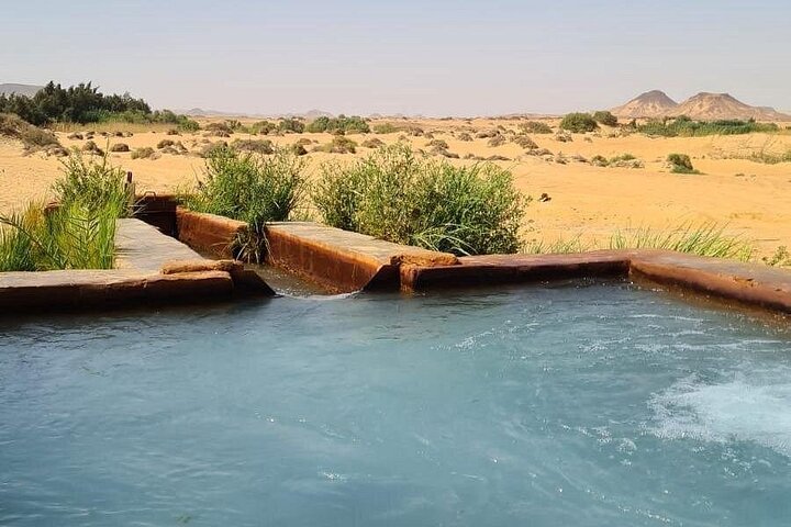 2 - Dag Bahariya Oasis Witte en Zwarte Overnachting Camping Jeep Tour