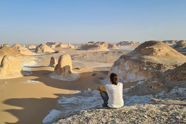 2 - Dag Bahariya Oasis Witte en Zwarte Overnachting Camping Jeep Tour