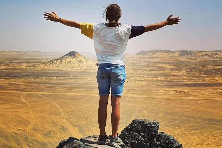 2 - Dag Bahariya Oasis Witte en Zwarte Overnachting Camping Jeep Tour