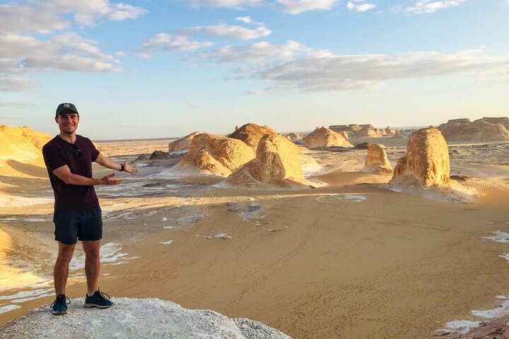 2 - Dag Bahariya Oasis Witte en Zwarte Overnachting Camping Jeep Tour