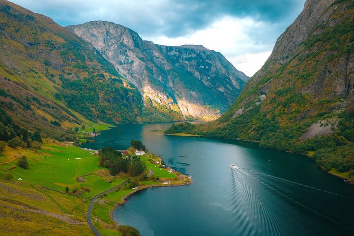 Bergen : Croisière UNESCO NærøyFjord, Flåm & Stegastein - Incl. Déjeuner