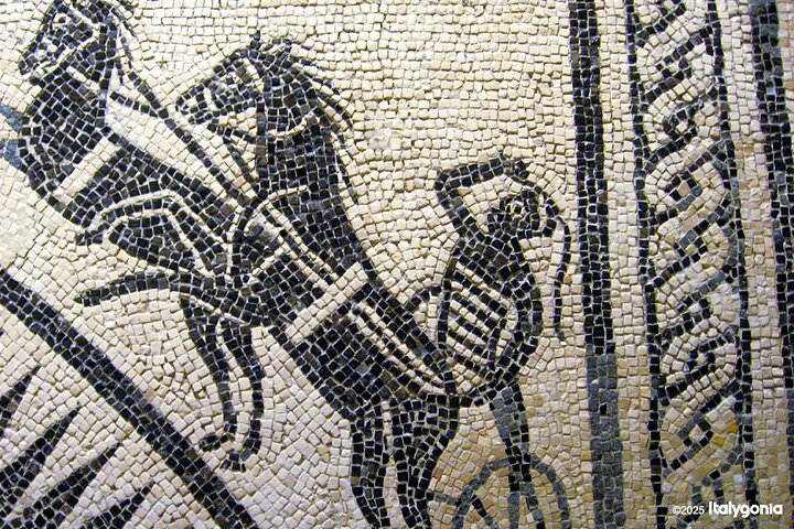 Tour al MarTa, il museo archeologico di Taranto: eccezionali manufatti d'oro davvero notevoli