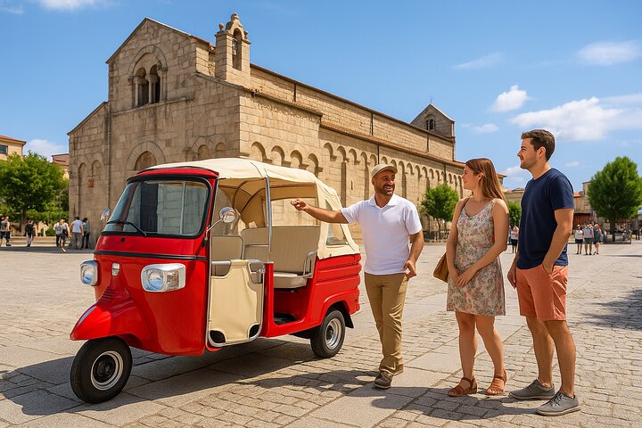 Olbia: Passeio romântico privado de tuk-tuk + transporte incluído