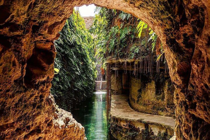 Uxmal, Hacienda Mucuyché, Cenotes y Auténtica Cocina Yucateca