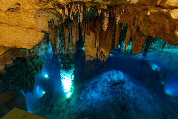 Uxmal, Hacienda Mucuyché, Cenotes y Auténtica Cocina Yucateca