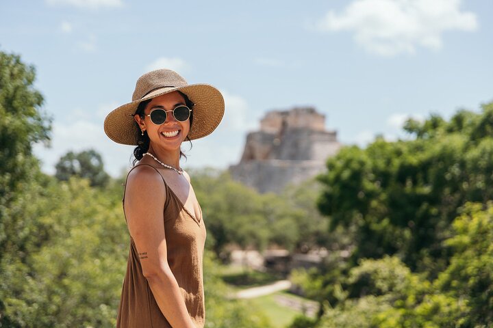 Uxmal, Hacienda Mucuyché, Cenotes y Auténtica Cocina Yucateca