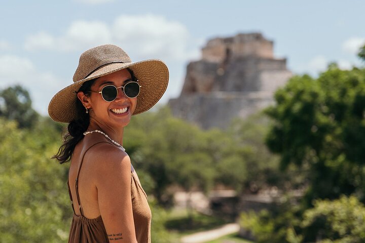 Uxmal, dois cenotes incríveis e passeio de comida local a partir de Mérida