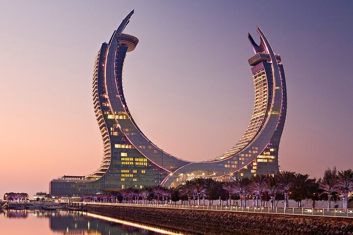 Doha: Guided City Tour With All Attractions, Pickup/Drop-Off