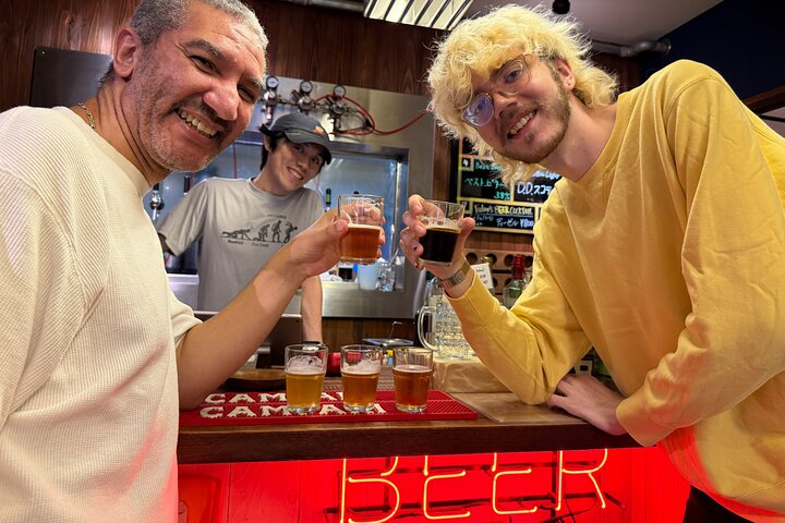 Osaka Craft Beer Tour: 2 lokala bryggerier med guidade provningar