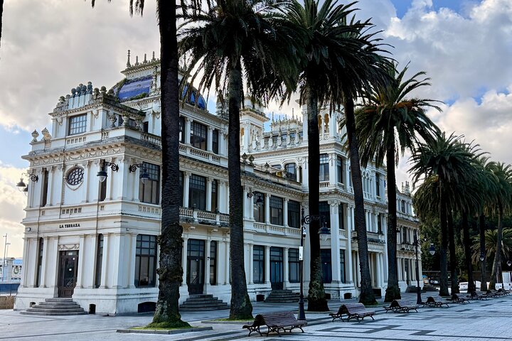 Historische wandeltocht in kleine groep door A Coruña