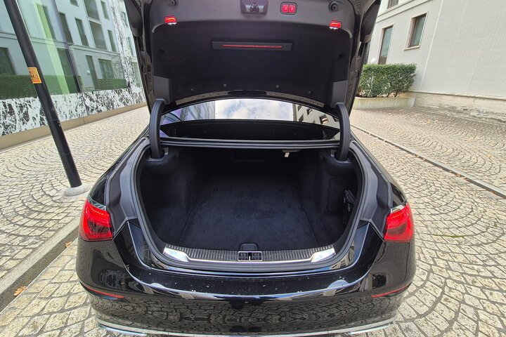Privat transfer fra Lucerne til Zürich Airport ZRH