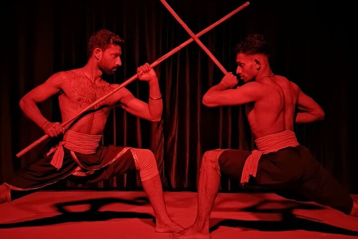 Kochi : Show de Kathakali, Theyyam & Kalaripayattu con Transferencias