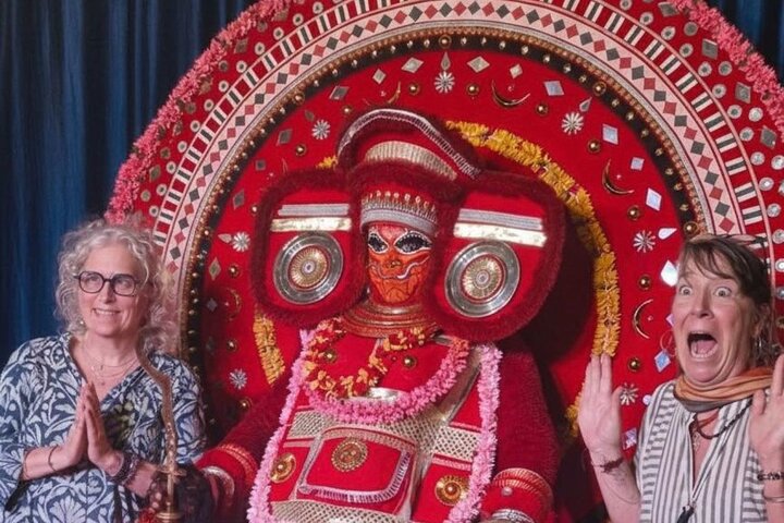 Kochi : Show de Kathakali, Theyyam & Kalaripayattu con Transferencias