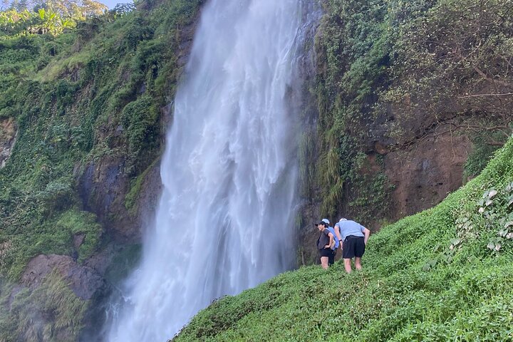 Sisiyi Falls Round Walk Caminata Aventura Escénica