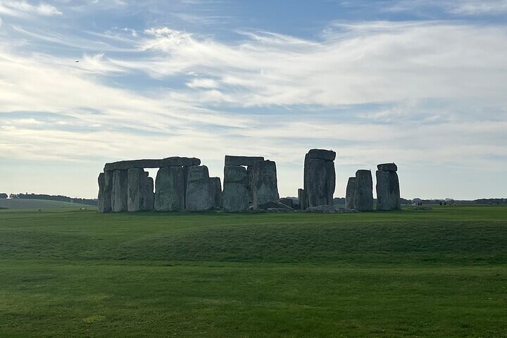Stonehenge und Salisbury Cathedral Selbstgeführte Tour ab Portland