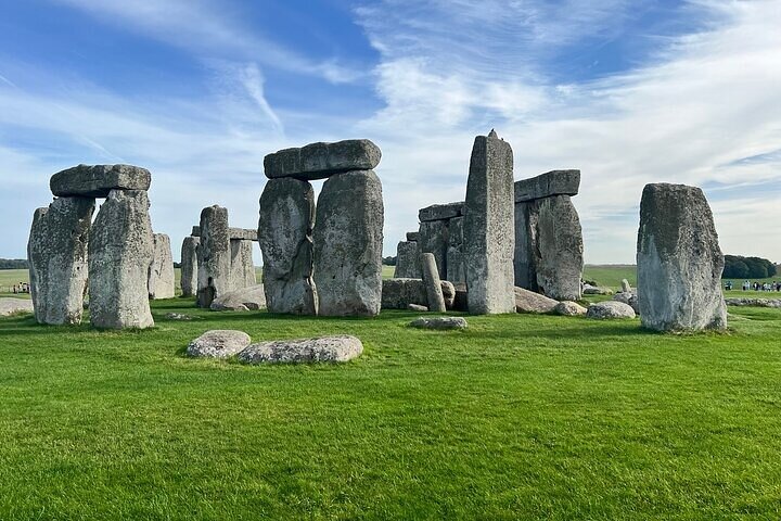 Stonehenge und Salisbury Cathedral Selbstgeführte Tour ab Portland