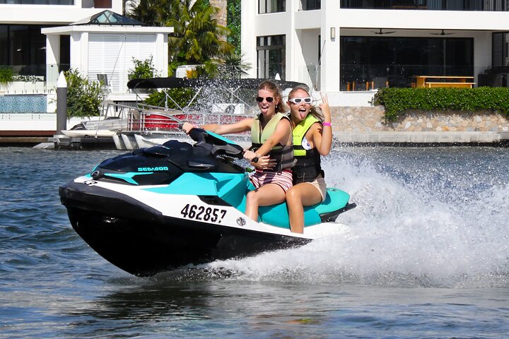 Gold Coast : 1 - Hour Jetski Tour fra Surfers Paradise