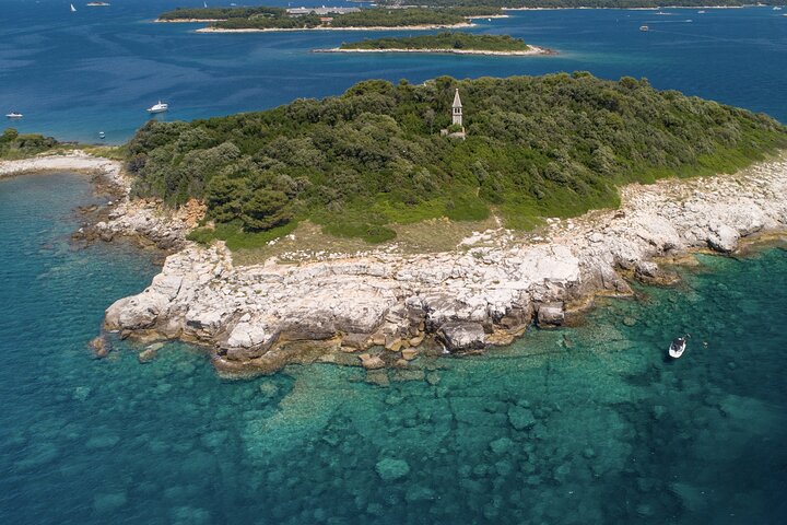 Tour privado en lancha rápida al fiordo de Lim y la isla Roja