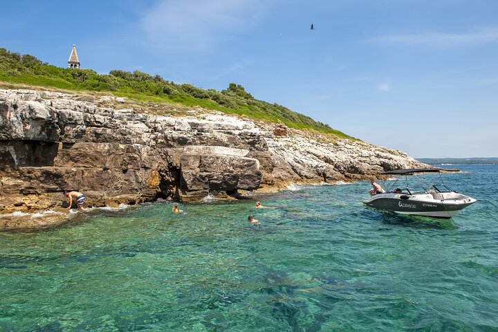 Tour privado en lancha rápida al fiordo de Lim y la isla Roja