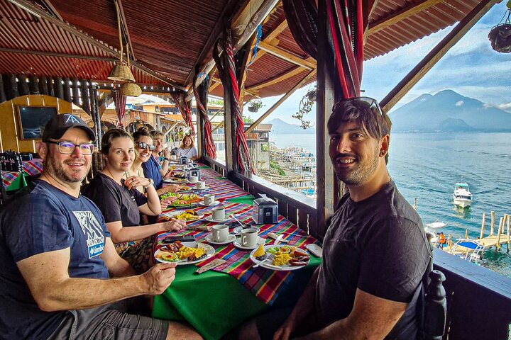 Desde Panajachel Navega y Descubre Pueblos del Lago de Atitlán