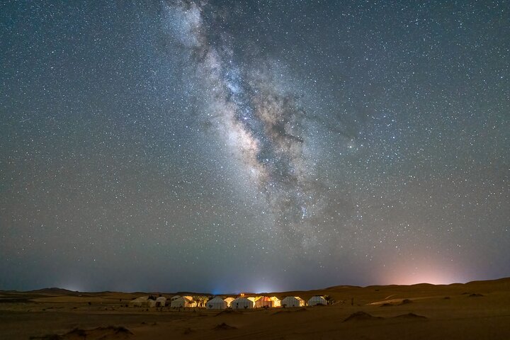 Tour de 2 días por el desierto de Marrakech con paseo en camello y campamento