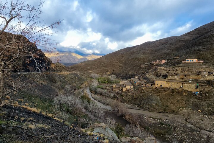 Tour de 2 días por el desierto de Marrakech con paseo en camello y campamento
