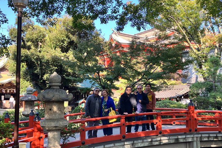 Santuário da noite e Izakaya Japonês Sake Experience Tour