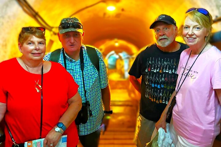Naha: Rejse til den anden verdenskrig Navy Underground HQ i Okinawa