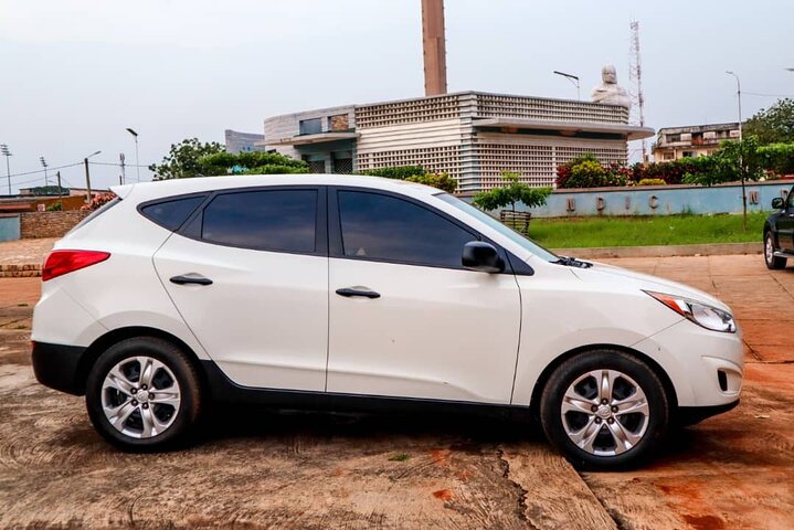 Descubra Cotonou, Ouidah y Porto-Novo como un local con un conductor privado