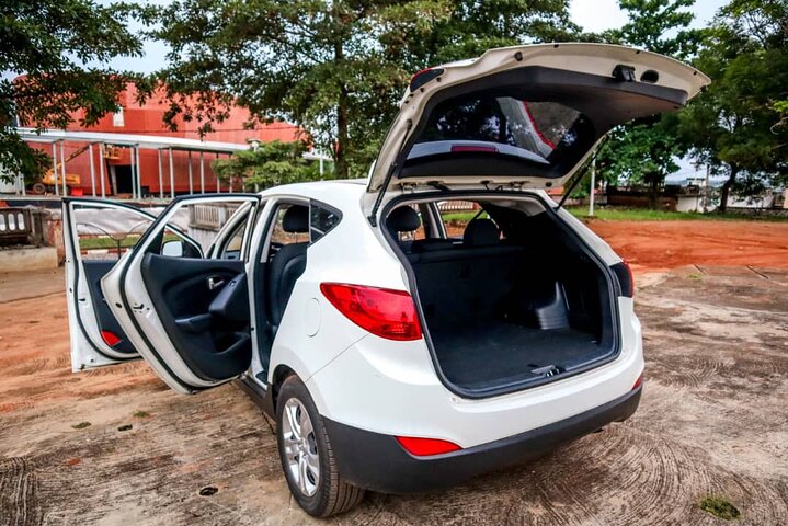 Descubra Cotonou, Ouidah y Porto-Novo como un local con un conductor privado