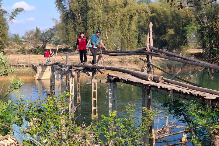 Heldagstur i Cao Bang Ban Gioc Waterfall Angel Eye Mountain