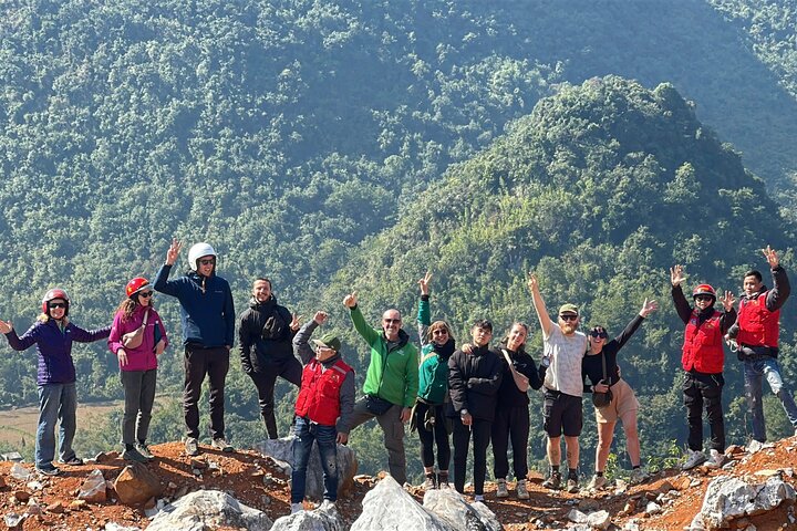 Heldagstur i Cao Bang Ban Gioc Waterfall Angel Eye Mountain