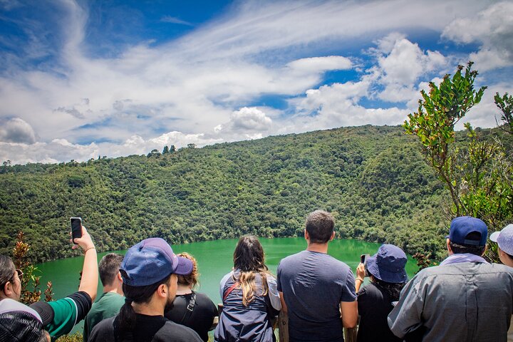 Zipaquirá Salt Cathedral och Guatavita Lagoon Shared Tour