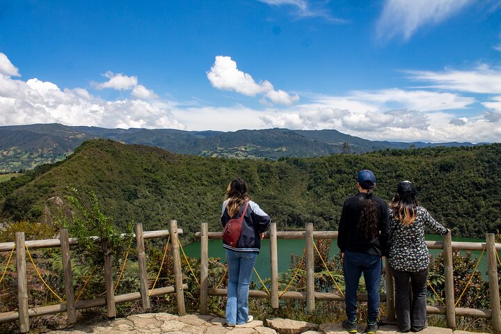 Zipaquirá Salt Cathedral och Guatavita Lagoon Shared Tour